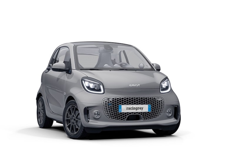 formula E:debuttano le smart EQ fortwo e forfour racingrey formula E:debuttano le smart EQ fortwo e forfour racingrey