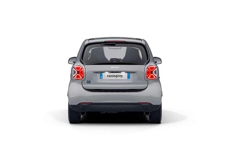 formula E:debuttano le smart EQ fortwo e forfour racingrey formula E:debuttano le smart EQ fortwo e forfour racingrey