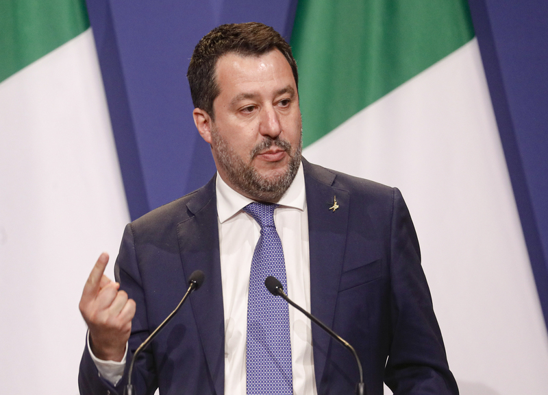 Salvini non molla Draghi su riaperture: “Con buoni dati tornare in giallo” Salvini non molla Draghi su riaperture: “Con buoni dati tornare in giallo”