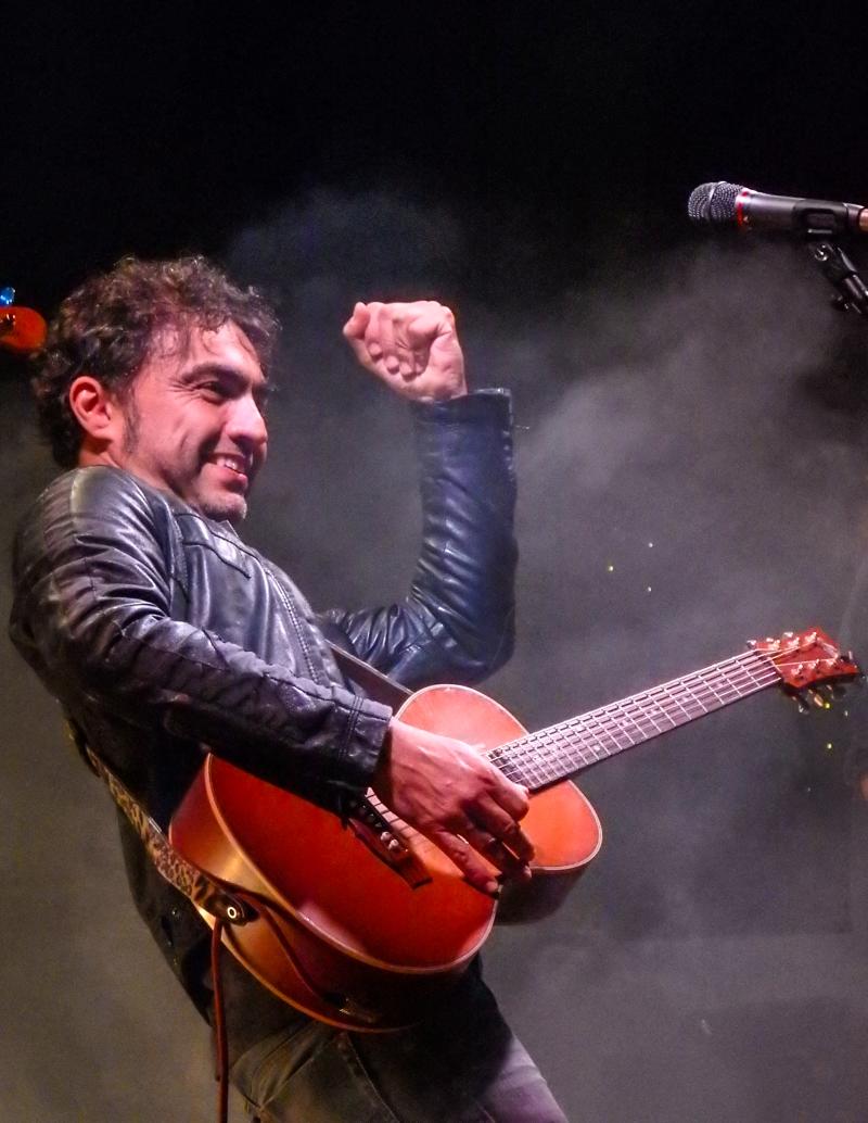 Marco Ligabue, Salutami tuo fratello: “I miei primi 50 anni rock’n’roll” Marco Ligabue, Salutami tuo fratello: “I miei primi 50 anni rock’n’roll”