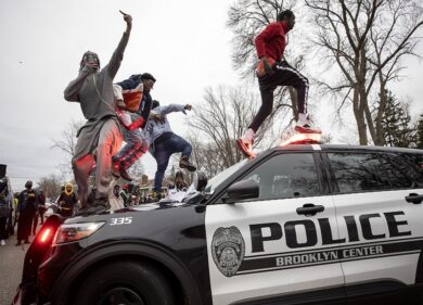 Minneapolis, la polizia uccide un ragazzo di 20 anni afroamericano