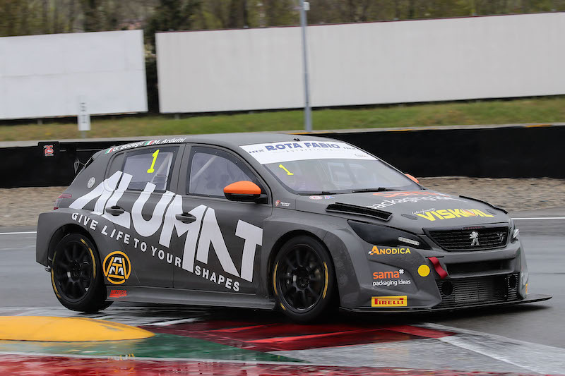 La Peugeot di Arduini e Bodega subito a podio nell’ ATCC La Peugeot di Arduini e Bodega subito a podio nell’ ATCC