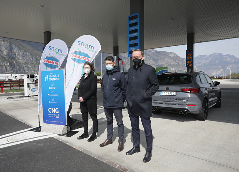 Snam, inaugurata la prima stazione di rifornimento di gas naturale sulla A22 Snam, inaugurata la prima stazione di rifornimento di gas naturale sulla A22