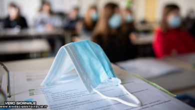 “Mascherine a scuola dannose”, sentenza in Germania: il tg VERO GIORNALE