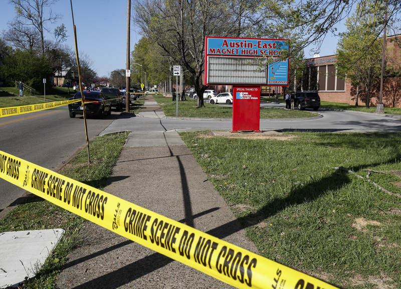 Usa, studente spara in un liceo in Tennessee, ucciso dagli agenti