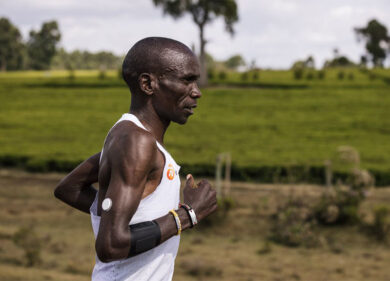 Kipchoge correrà alla Mission Marathon di  Eschede con un biosensore di Abbott