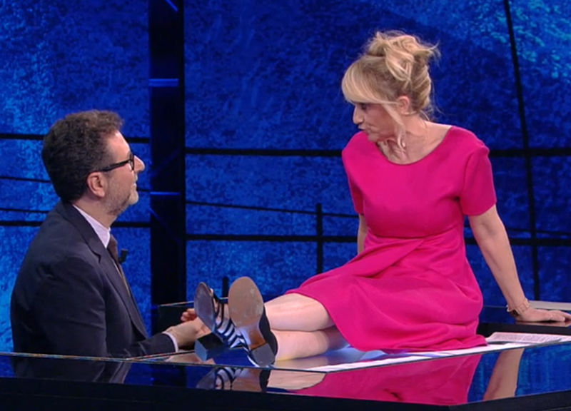 La Litizzetto affronta il catcalling. A modo suo: “Vacca dillo a tua moglie” La Litizzetto affronta il catcalling. A modo suo: “Vacca dillo a tua moglie”