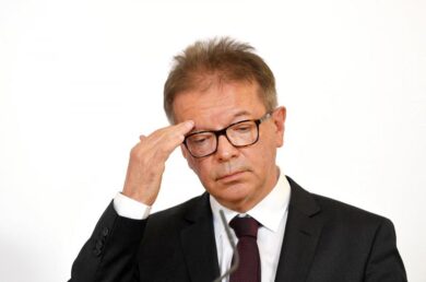 Austria, si dimette il titolare della Salute. “Ora tocca al ministro Speranza”