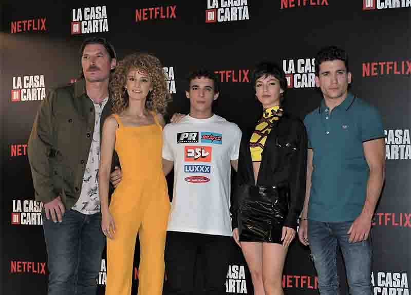 La Casa di Carta 5, clamorosa anticipazione sul cast: nuovo membro nella banda La Casa di Carta 5, clamorosa anticipazione sul cast: nuovo membro nella banda