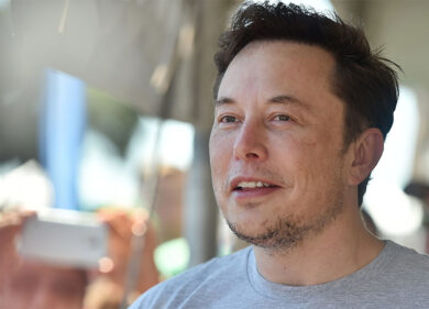 Elon Musk annuncia: “Potremmo impiantare chip nel cervello entro fine anno”