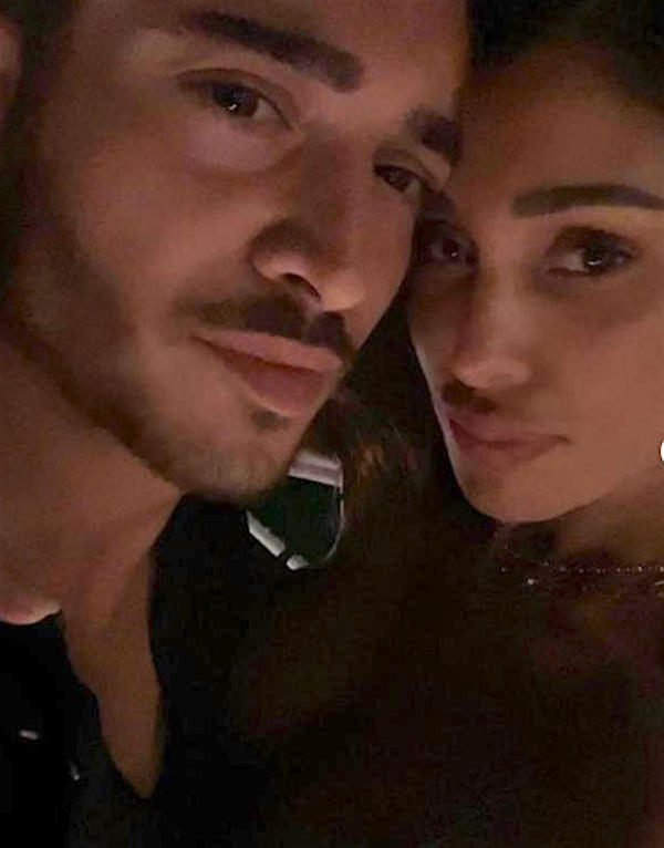 Belen Rodriguez e il fidanzato Antonio Spinalbese in vacanza alle Maldive