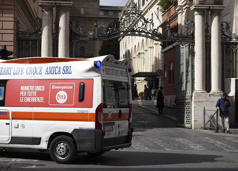 Roma, un dirigente dell’ospedale San Camillo sorpreso a rubare in Vaticano Roma, un dirigente dell’ospedale San Camillo sorpreso a rubare in Vaticano