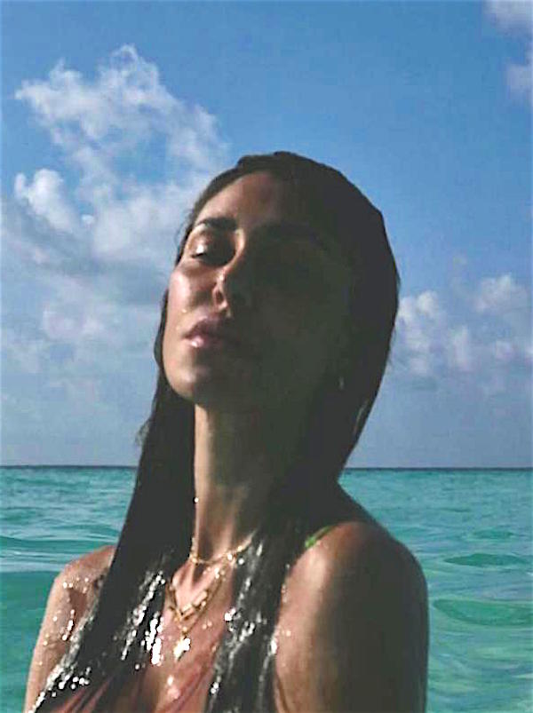 Le nuove Immagini della vacanza alle Maldive di Belen Rodriguez con il compagno Antonio Spinalbese.