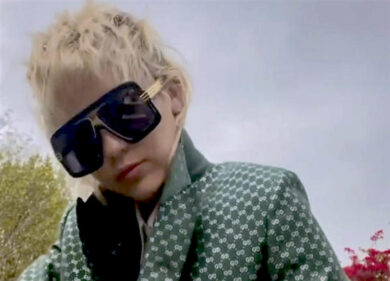 Miley Cyrus ,total look Gucci per la nuova collezione ARIA