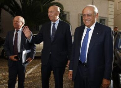 Generali, è gelo tra gli azionisti. I dossier e il futuro del Leone