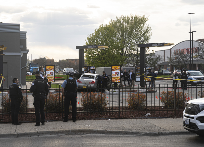 USA, sparatoria davanti a un McDonald’s di Chicago USA, sparatoria davanti a un McDonald’s di Chicago
