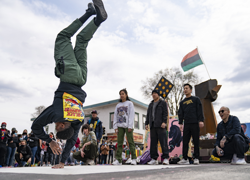 Minneapolis, manifestazione in ricordo di George Floyd e Daunte Wright