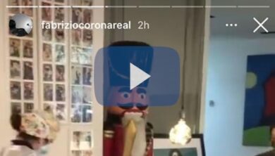 Fabrizio Corona si taglia le braccia, soccorso a casa. Video choc su Instagram
