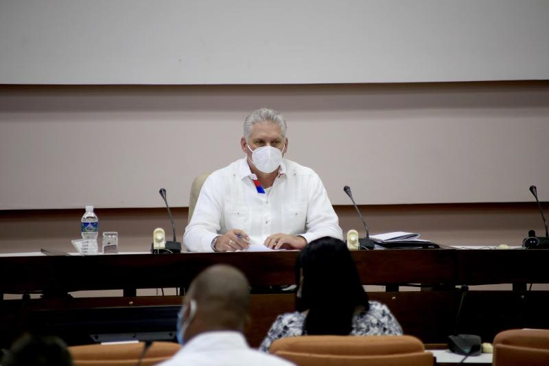 Cuba, Diaz-Canel sostituisce Raul Castro come leader del paese e del Pcc Cuba, Diaz-Canel sostituisce Raul Castro come leader del paese e del Pcc