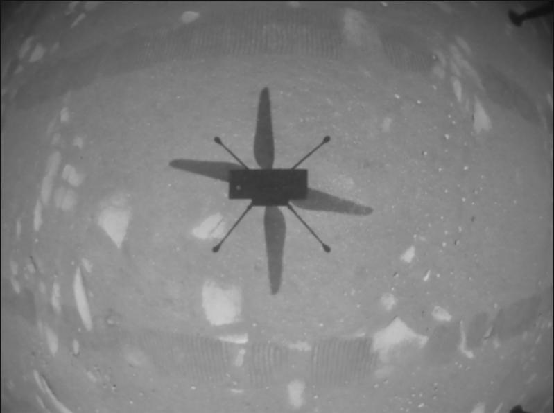 Nasa, drone Ingenuity in volo su Marte: prima volta nella storia. FOTO e VIDEO