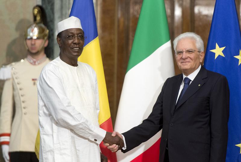 Ciad, ucciso presidente Idris Deby dai ribelli: sciolti governo e parlamento Ciad, ucciso presidente Idris Deby dai ribelli: sciolti governo e parlamento