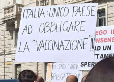 Vaccini, obbligo o verità? Anelli (FNOMCeO) incalza al Senato: i medici li punisco io