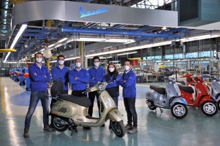 Vespa, buon 75° compleanno. A quota 19 mln di pezzi dalla primavera del ’46 Vespa, buon 75° compleanno. A quota 19 mln di pezzi dalla primavera del ’46