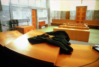 Delitto Sacchi, la fidanzata Anastasiya: “Fui colpita, vidi Luca a terra”