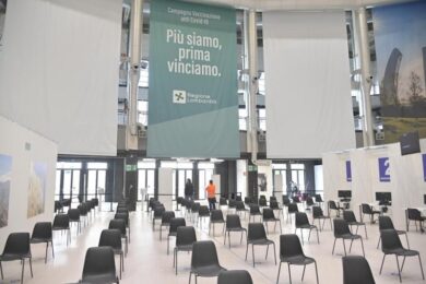 Palazzo delle Scintille, nuovo hub vaccinale da 10.000 inoculazioni al giorno