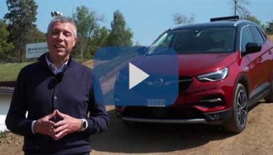 Opel Grandland X Hybrid4, l’off road non le fa paura