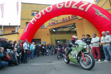 Moto Guzzi, in sella all’Aquila per il “viaggio del  centenario”