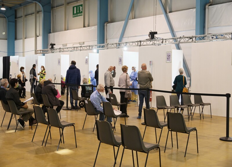 Emanuele Monti visita il centro Hub vaccini di MalpensaFiere