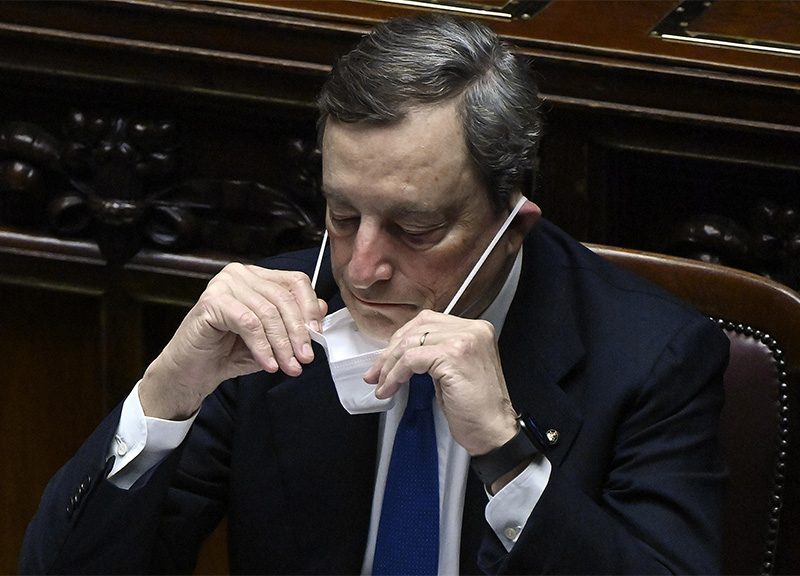 PNRR, doccia fredda per Mario Draghi: “Non promuove la transizione ecologica” PNRR, doccia fredda per Mario Draghi: “Non promuove la transizione ecologica”