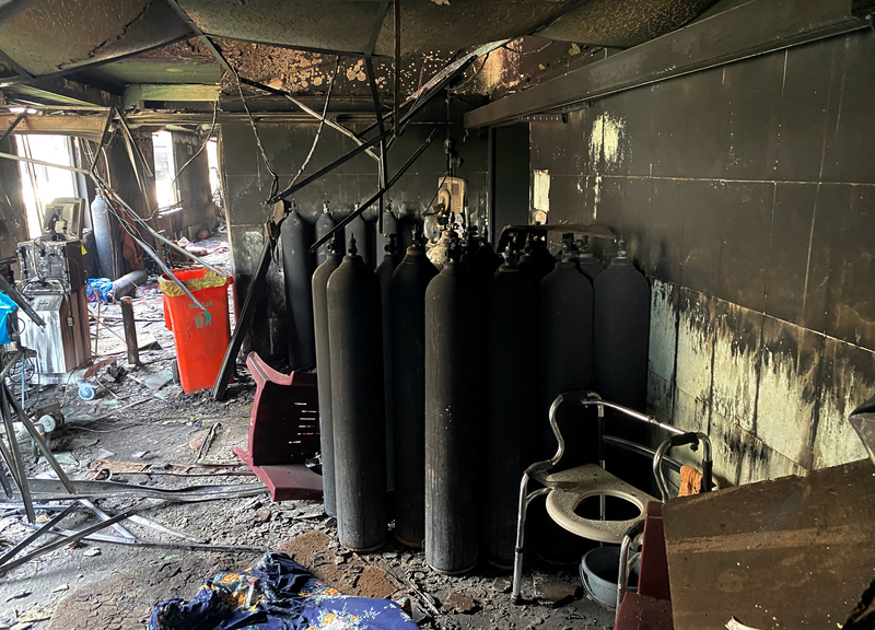 Baghdad, l’incendio in un ospedale Covid avvenuto domenica 24 Aprile
