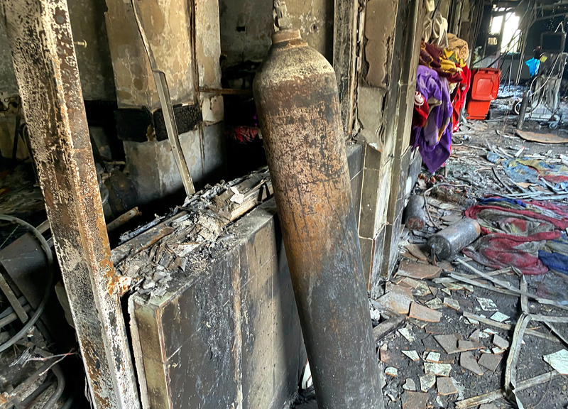 Baghdad, l’incendio in un ospedale Covid avvenuto domenica 24 Aprile
