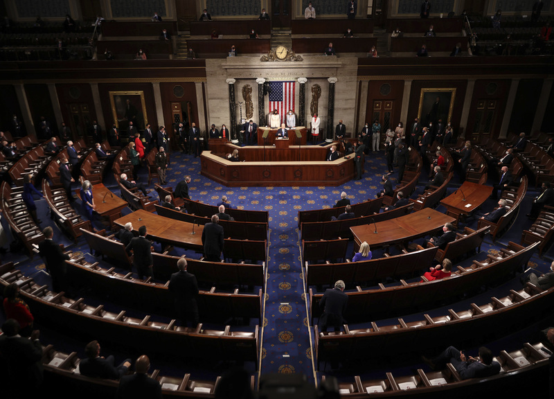Biden, il bilancio dopo 100 giorni: spinta alla classe media e tasse ai ricchi Biden, il bilancio dopo 100 giorni: spinta alla classe media e tasse ai ricchi