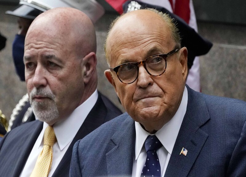 Usa, l’Fbi perquisisce la casa di Rudolph Giuliani Usa, l’Fbi perquisisce la casa di Rudolph Giuliani