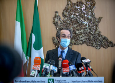 Caso camici, l’Anticorruzione: “Fontana ha avuto un ruolo irrilevante”