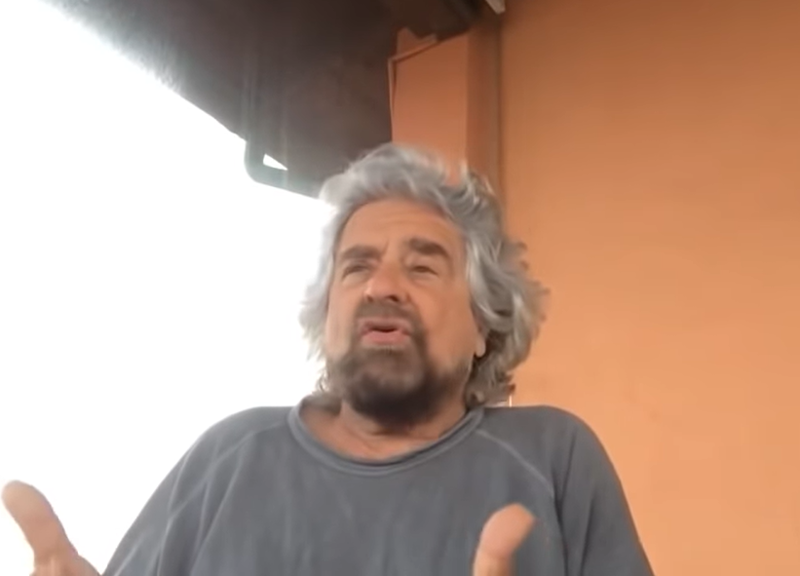 Grillo, video dello sfogo concordato. I ragazzi sapevano, un avvocato lascia Grillo, video dello sfogo concordato. I ragazzi sapevano, un avvocato lascia