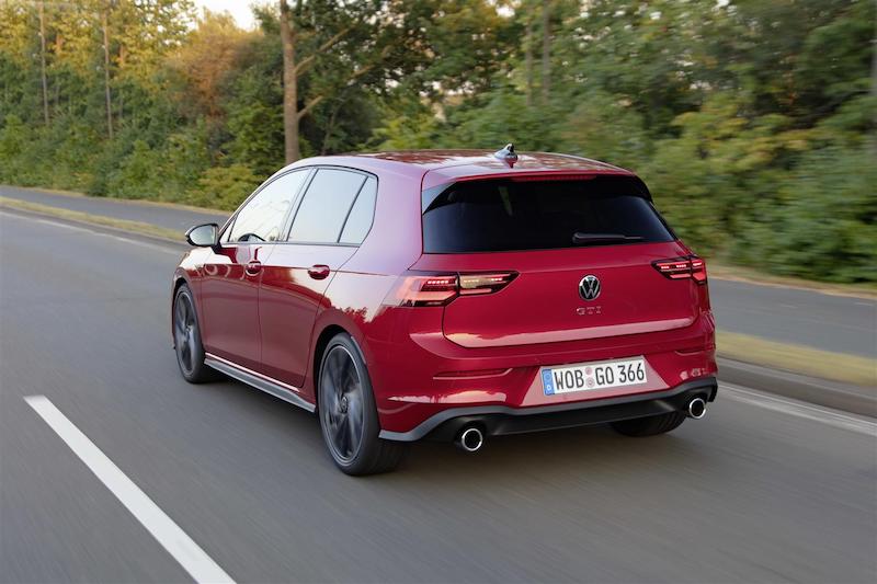 Golf GTI Clubsport 45 e GTI disponibili in Italia con cambio manuale