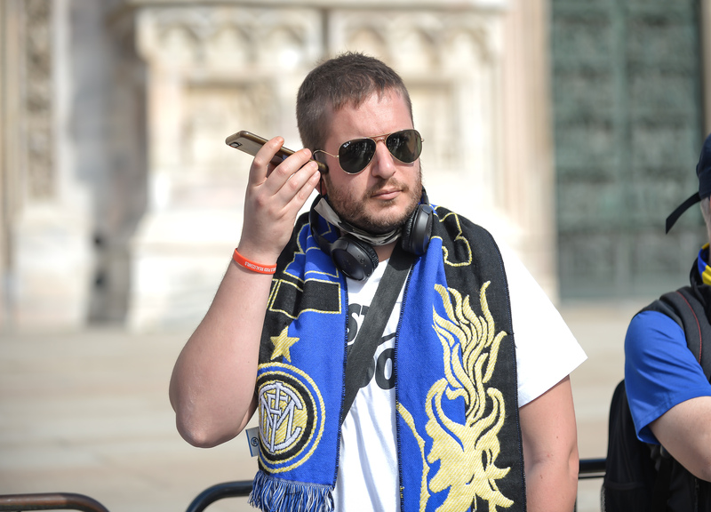Milano, la festa scudetto dei tifosi dell’Inter da Piazza Duomo Milano, la festa scudetto dei tifosi dell’Inter da Piazza Duomo