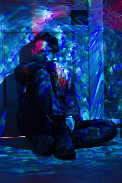 Ianez: “Con la droga un’infanzia a metà, riscattata da scrittura e musica”