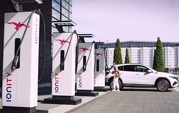 Auto elettriche: costo medio di 1200 euro l’aquisto di wallbox “intelligenti”