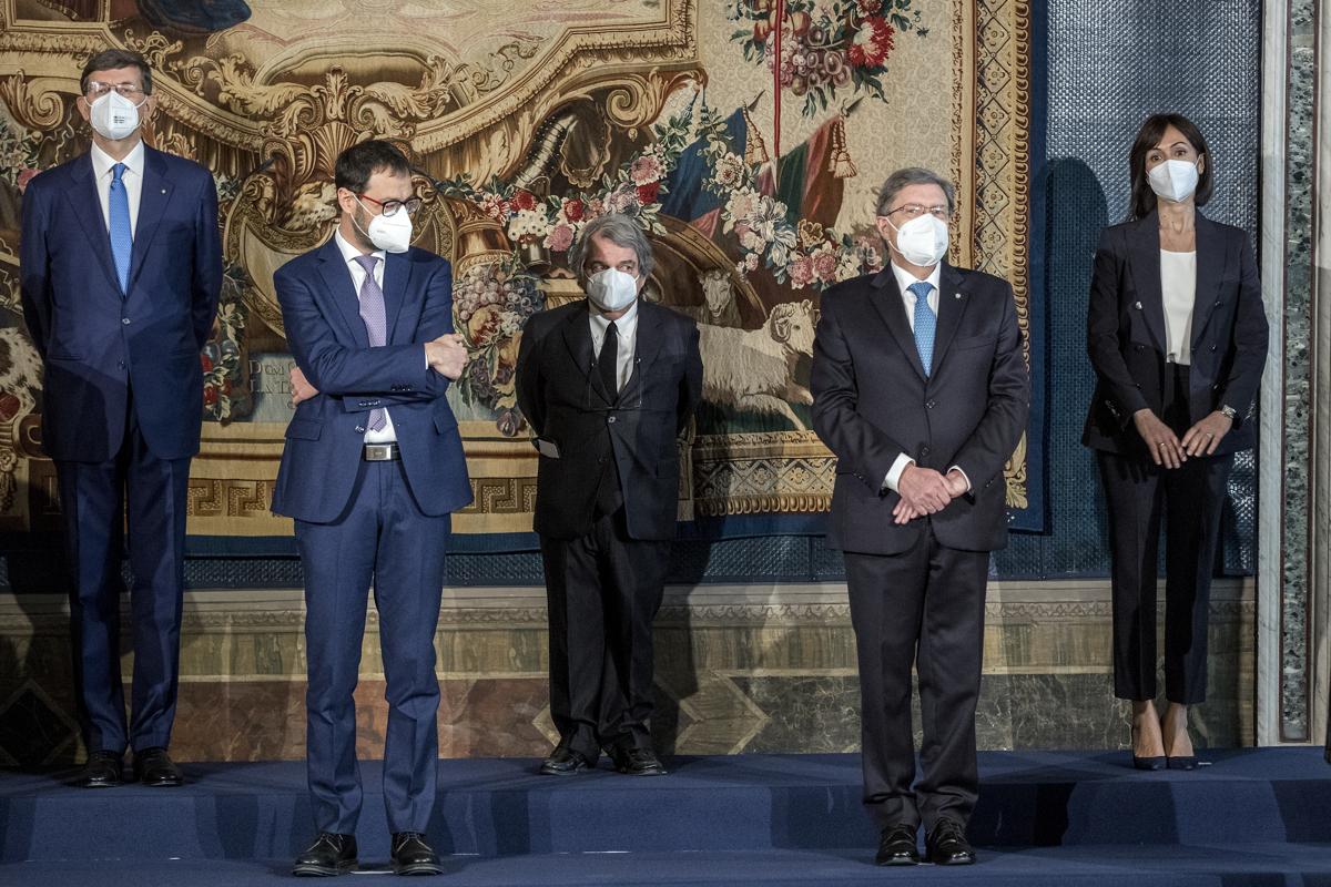 Galleria foto 'Nomine: AgCom, Covip, Consob, Enac e Cnr.Entro agosto da assegnare 55 poltrone' - foto 1