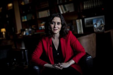 Madrid aperta e zero lockdown. Ayuso mostra alla destra italiana come vincere