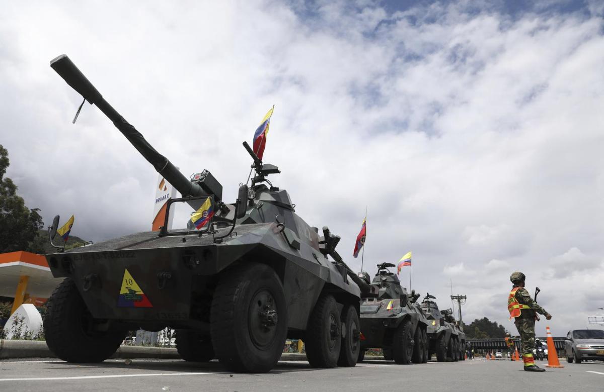 Guerriglia in Colombia, 26 morti: Ivàn Duque reprime nel sangue le proteste Guerriglia in Colombia, 26 morti: Ivàn Duque reprime nel sangue le proteste