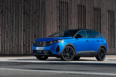 Peugeot e la transizione elettrica