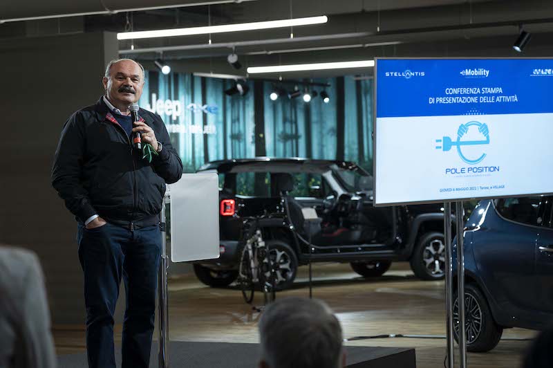 Stellantis e UNASCA insieme per promuovere la mobilità elettrificata Stellantis e UNASCA insieme per promuovere la mobilità elettrificata