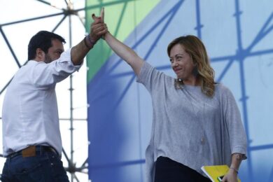 FdI: Salvini mette a rischio il Cdx. Se vuole, si allei pure con Pd-M5S