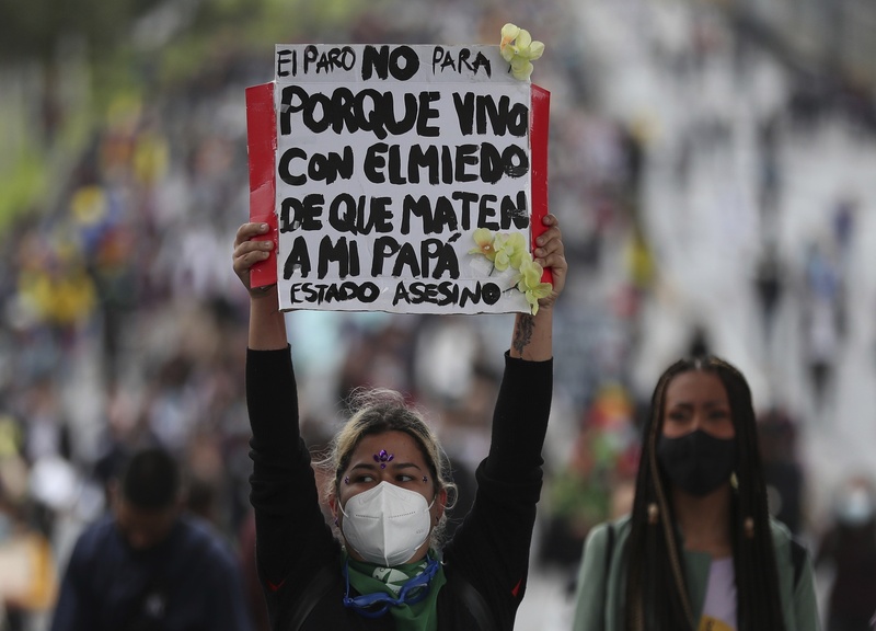 Proteste in Colombia, le voci da Bogotà: “Tanta paura, ma la speranza è viva”